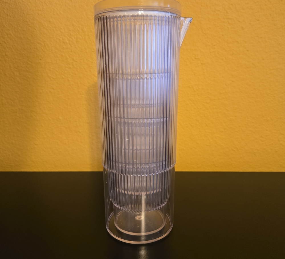 Transparent Ribbed Drinkware Set